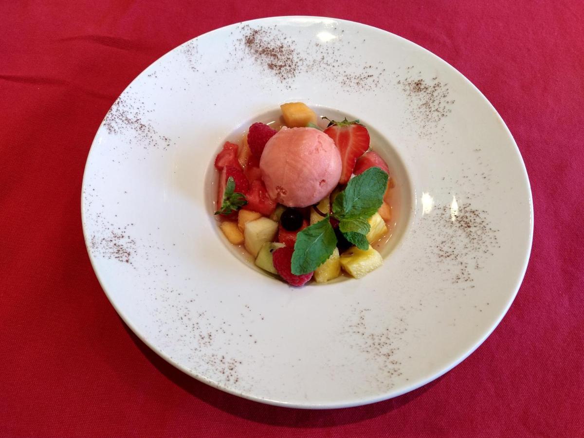 La Cle Des Champs Hotel มองต์เมลิยง ภายนอก รูปภาพ